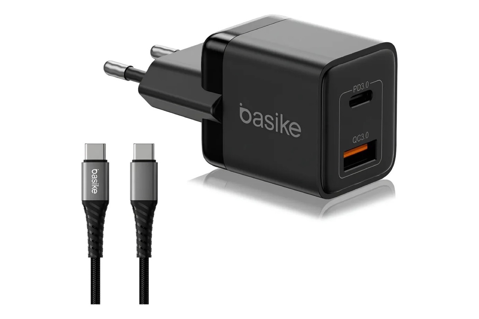 Carregador rápido USB-C exibido em fundo neutro